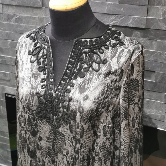 2/$30 tops - Satin tunic - Picture 2 of 4